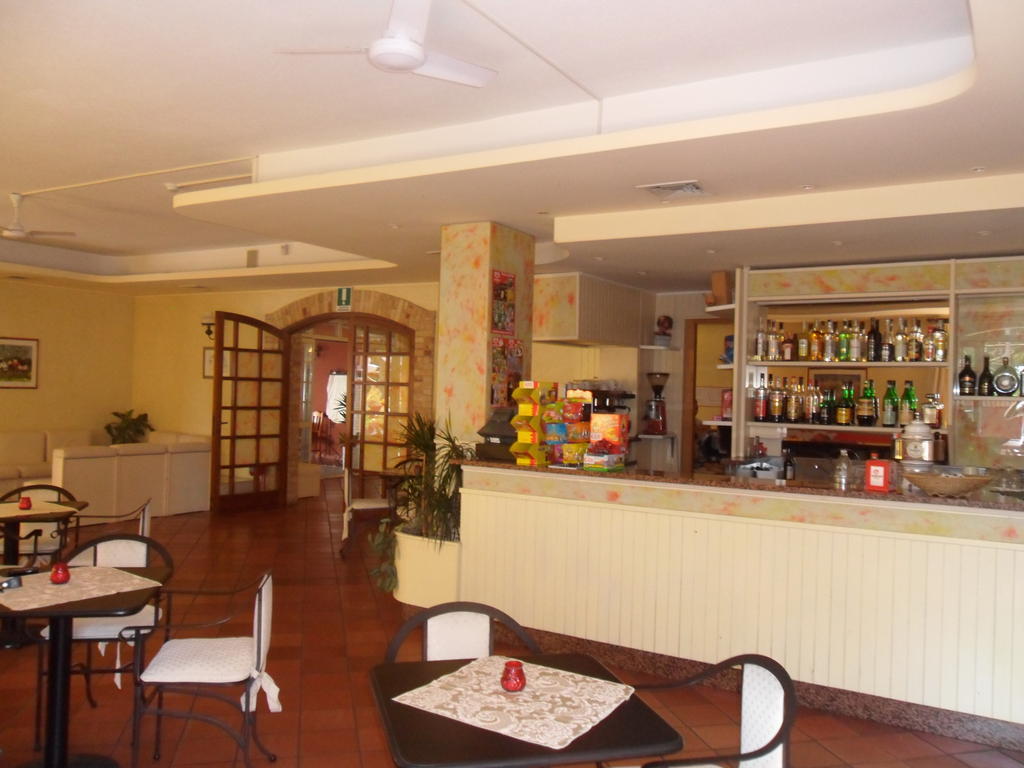 Fattoria Cerreto Hotel Mosciano SantʼAngelo Eksteriør billede